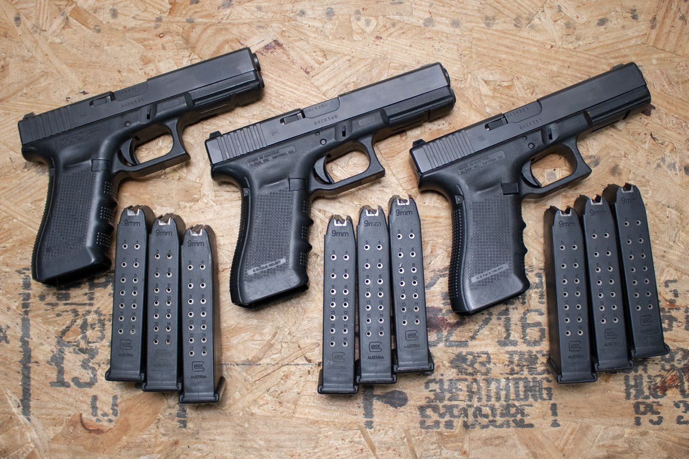 GLOCK 17 Gen4 9mm Police Trade-in Pistols (Fair Condition)